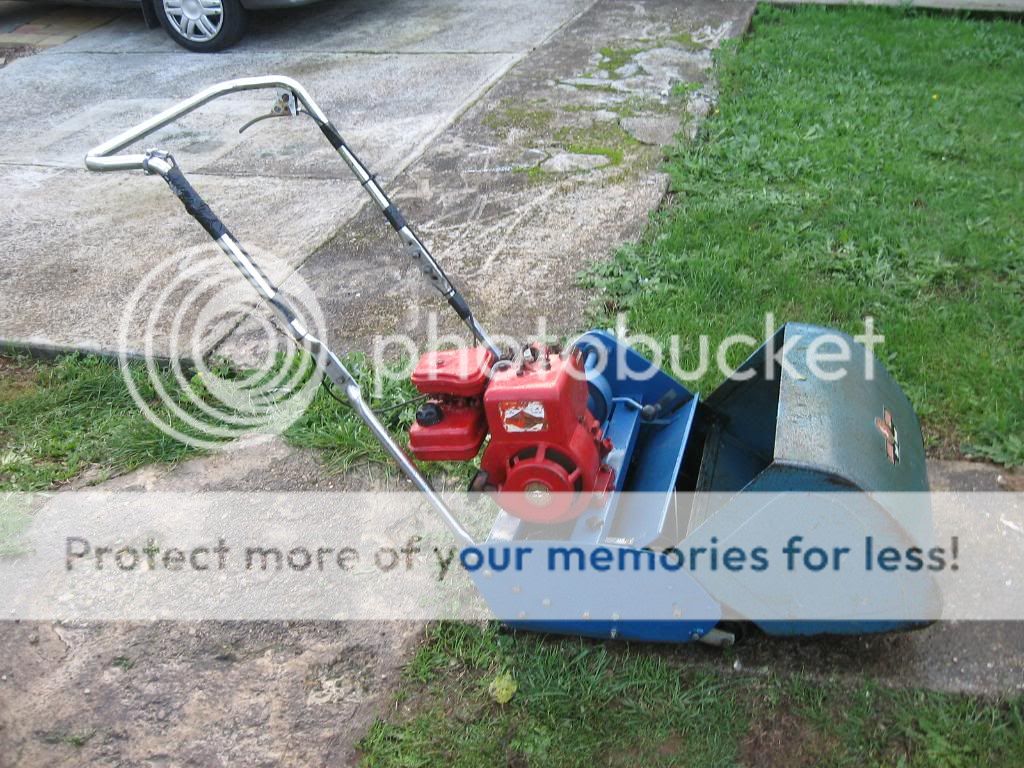 [Linked Image from i1007.photobucket.com]
