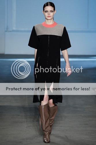 photo dereklam-04-sv_zpse7888b2b.jpg