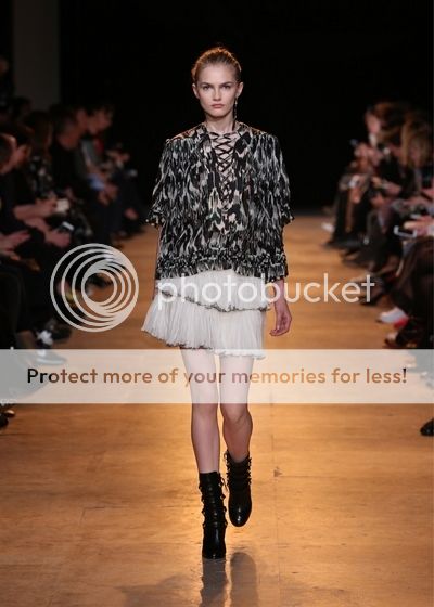 Isabel Marant fall winter 2015 2016 runway show