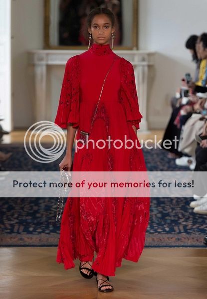 photo valentino-ss17-05s_zpsv2hmk9iw.jpg