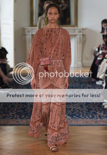 photo valentino-ss17-20s_zpsfyueub40.jpg