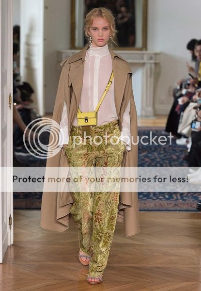 photo valentino-ss17-25s_zpsvzsqnllr.jpg