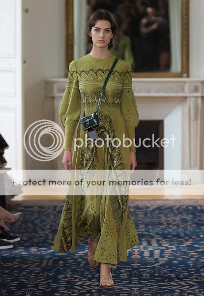 photo valentino-ss17-27s_zpsdpzk82sl.jpg