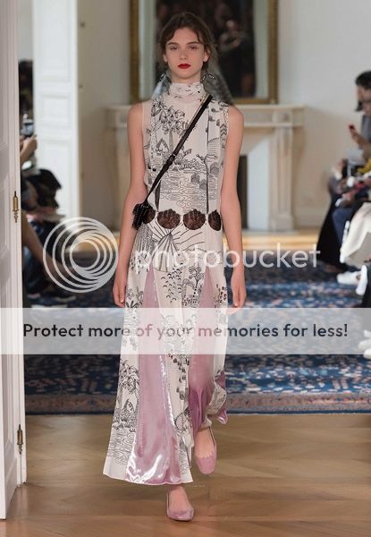 photo valentino-ss17-31s_zps4mtexixr.jpg
