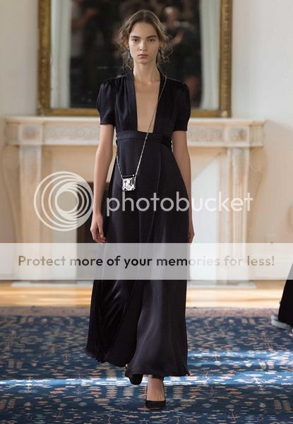 photo valentino-ss17-35s_zpsskey2dcd.jpg