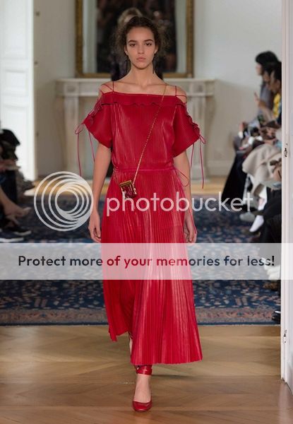 photo valentino-ss17-45s_zpsmyv0oxvq.jpg