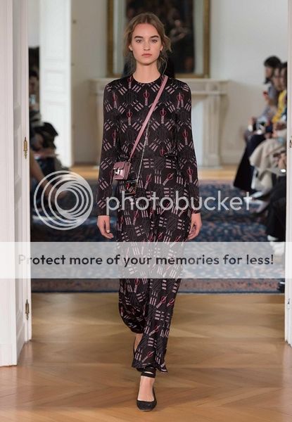 photo valentino-ss17-46s_zpsc16qmqlb.jpg