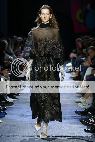 photo vanessa_schindler_hy17-1_zpsv6uxyekm.jpg